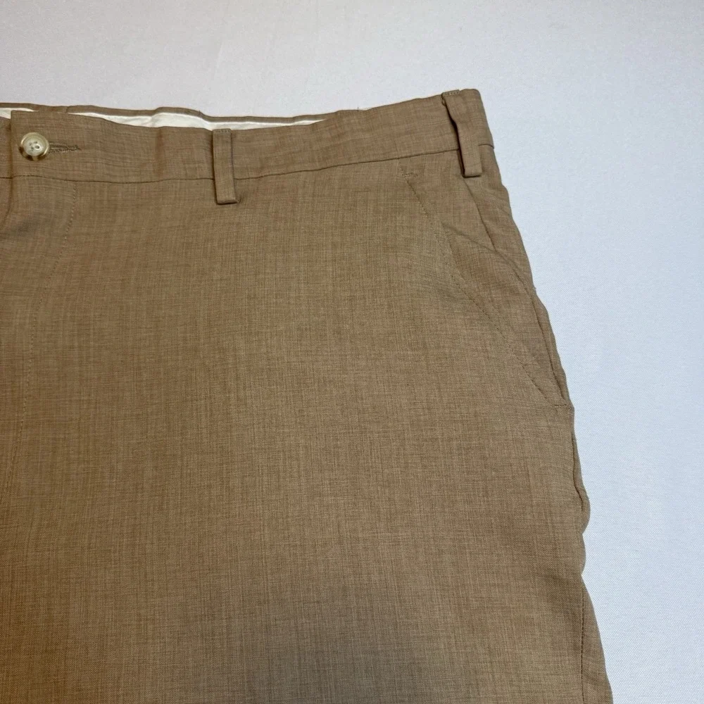 Tom James Dress Shorts‎ Men 40 Flat Front Regular Fit Tan Lightweight Chino
